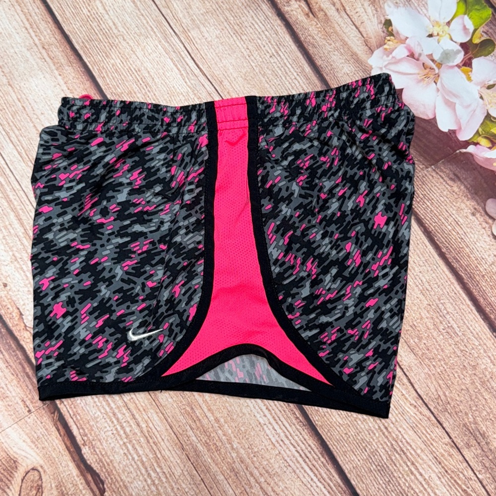 Nike Black and Pink Kids Dri-FIT Shorts - Picture 4 of 4